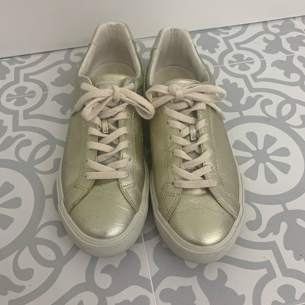 Veja sneakers
